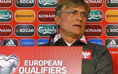 سرمربی لهستان: شاگردانم با شکست آلمان تاریخ ساز شدند