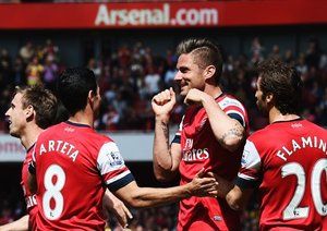 ميكل ارتتا -متیو پیر فلامینی -ژیرود|خوشحالی بازیکنان آرسنال بعد از گلزنی جیرود