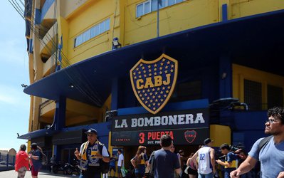 بمب‌گذاری در ورزشگاه خانگی بوکاجونیورز