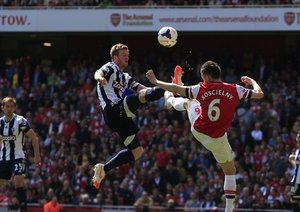 کریستوفر برونت - لورن كوسيلنی