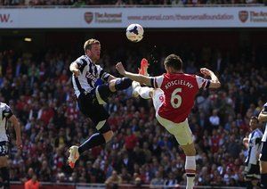 کریستوفر برونت - لورن كوسيلنی|نبرد بر روی هوا بین کوشینلی و برانت