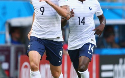 ژیرو رکور زد / صدمین گل تاریخ فرانسه در جام جهانی به ثمر رسید