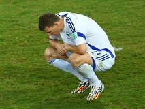 ژکو و بوسنی ناامیدانه به خانه بر می‌گردند