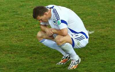 ژکو و بوسنی ناامیدانه به خانه بر می‌گردند