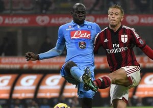 کالیدو کولیبای - كيسوکه هوندا