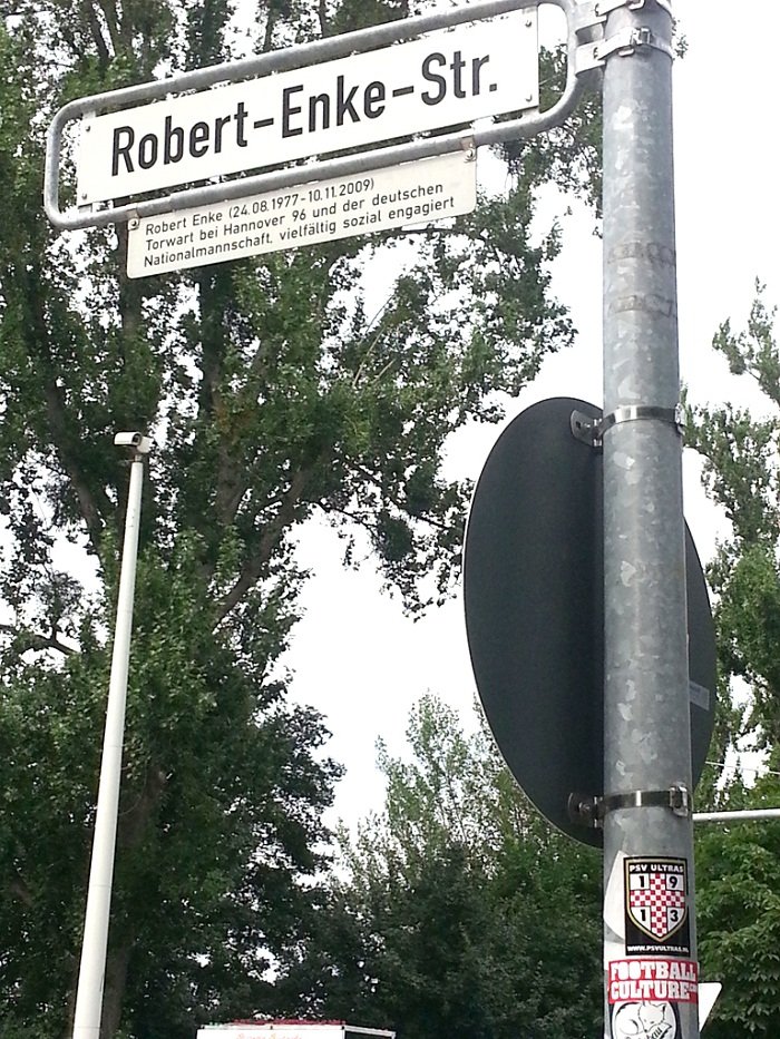 Robert Enke Street (Hannover).jpg