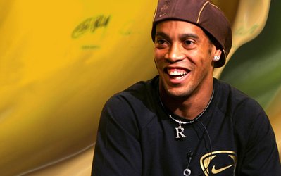 تولد روز | رونالدینیو 35 ساله شد