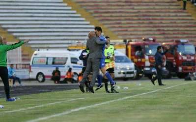 نگرانی منصوریان از گلزنی نورافکن!