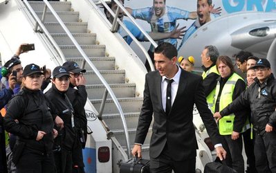 تصاویری از بازگشت آرژانتینی‌ها/ رئیس جمهور هم به استقبال یاران مسی آمد