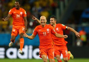 آرین روبن|شادمانی آرین روبن بعد از پیروزی در در ضربات پنالتی و صعود به مرحله بعد جام جهانی.