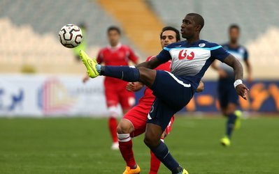 ساموئل: فیفا استقلال را به پرداخت طلبم محکوم کرد / نمی‌خواهم مشکلم ابعاد غیرورزشی پیدا کند