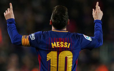 مسی به رکورد رونالدینیو رسید / ششمین گل مسی در لالیگای این فصل از روی ضربه آزاد