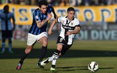 نیم نگاهِ پپ به مائوری، هافبک جوان پارما