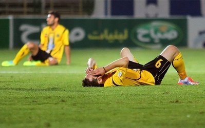 جام حذفی | شکست سپاهان مقابل گل‌گهر 10 نفره/ اولین شگفتی جام حذفی رقم خورد