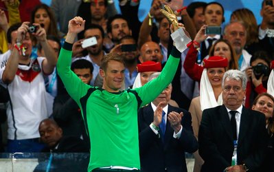 دستکش طلایی | نویر بهترین دروازه‌بان جام شد