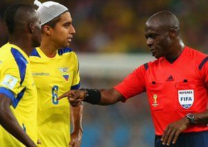 کریستیان نُبُئا - انر والنسیا|صحبت های داور بازی با انر والنسیا و کریستیان نُبُئا ، بازیکنان تیم ملی اکوادور