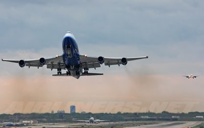 هواپیمای تیم ملی فوتبال ایران به ازبکستان پرواز کرد