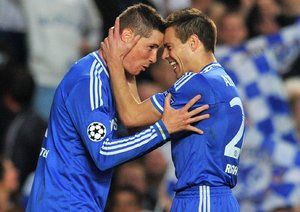 سزار آزپيليكوئتا - تورس|خوشحالی آزپیلکوئتا از گلزنی تورس.