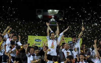 لیگ برتر | سپاهان 2 - سایپا 0 / جـام قهـرمـانی لیـگ بـرتـر ایـران باز هم به رنگ زرد درآمد