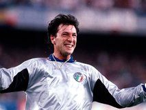 تولد روز | مرد عنکبوتی 55 ساله شد