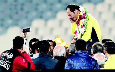 گزارش روز | خداحافظی ٧ قاضی فوتبال در ٢ هفته!