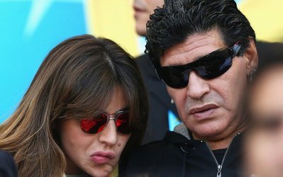 مارادونا: فرش قرمز را برای مسی آماده می‌کنم