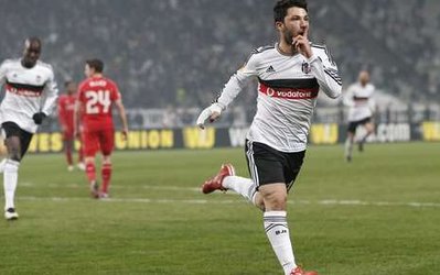 لیگ اروپا | بشیکتاش 0 (5) - لیورپول 0 (4) / لیورپول در استانبول قربانی شد / صعود بشیکتاش با ضربات پنالتی + گزارش تصویری و ویدئوی مسابقه