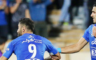 حاشیه روز | همه حواشی دیدار استقلال – صبا؛ از کفش های قرمز لک تا کتک کاری و تعقیب و گریز