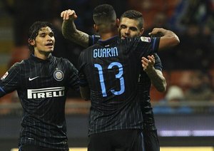 مائورو  ایکاردی