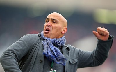 چرا منصوریان استعفا نمی دهد؟