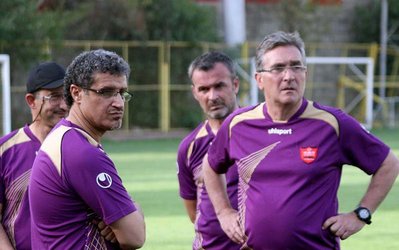 قنبرپور: 70 درصد بازیکنان مدنظر برانکو جذب شده‌اند/ ضرغام دوست دارد به پرسپولیس بیاید / هواداران از جايی‌ پول نگرفته بودند