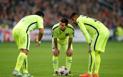 امتیاز تحریریه متافوتبال به بازیکنان آژاکس و بارسلونا / مسی بهترین بازیکن زمین