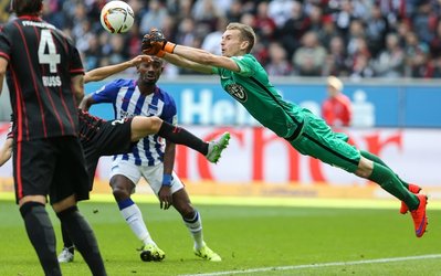 بوندسلیگا | فرانکفورت 1 - هرتا برلین 1 / پایتخت‌نشینان از شکست برابر عقاب‌ها فرار کردند