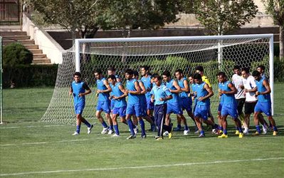 تمرین استقلال با حضور خبرنگاران برگزار می‌شود