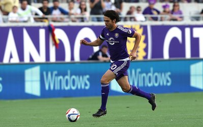 کاکا: به میلان توصیه می‌کنم با هم‌تیمی‌ام قرارداد ببندد