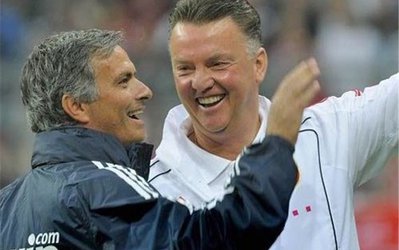 فن‌خال: می‌خواهم با مورینیو خصوصی حرف بزنم