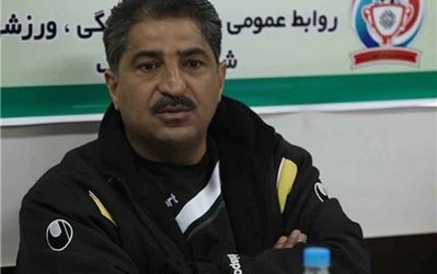 فلاحت‌زاده: باعث خوشحالی‌ام است که به قلعه‌نویی کمک کنم