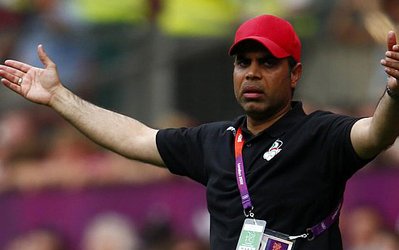 سرمربی امارات از عملکرد بازیکن کلیدی خود حمایت کرد: عمر عبدالرحمن بازیکن کلیدی ما است