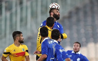 عمرا‌ن‌زاده: برخی تماشاگران بی‌معرفتی کردند/ من خودم خدای حاشیه هستم