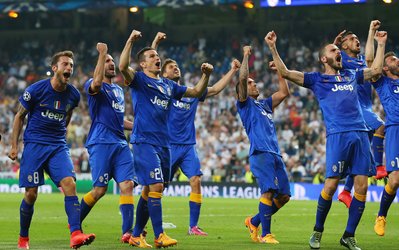 تیم منتخب دور برگشت نیمه‌نهایی لیگ قهرمانان اروپا / بانوی‌پیر چشم‌ها را خیره کرد