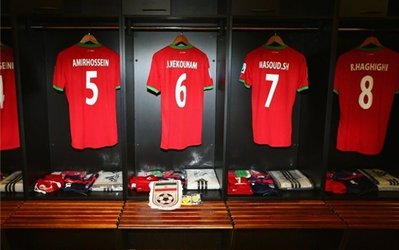 رختکن ایران و آرژانتین پیش از شروع بازی