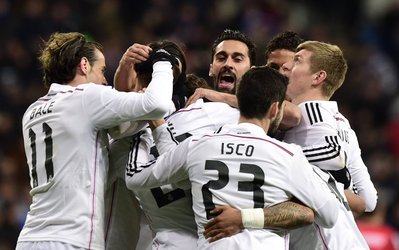 لالیگا | رئال 2 - سویا 1 / پیروزی در دیدار معوقه فاصله‌ی رئال با بارسا را به عدد 4 رساند + چیدمان دو تیم، ویدئوی مسابقه و گزارش تصویری