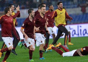 شادمانی بازیکنان رم|رم 4 - 2 اینترمیلان / سری آ