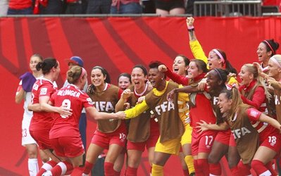 جام جهانی بانوان 2015 | فرانسه، کانادا و استرالیا در یک چهارم نهایی