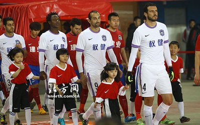 سوپرلیگ چین | توقف یاران پورعلی گنجی