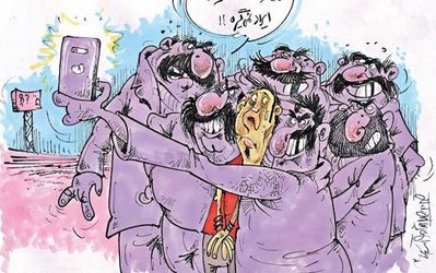 کاریکاتور روز |  سلفی فقط با سیبیل کلفت‌ها