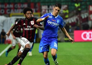 لوئیس آدریانو