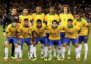 برزیل ۲-۱ شیلی/بازی دوستانه|برزیل با گل های هالک و روبینیو از سد شیلی گذشت...