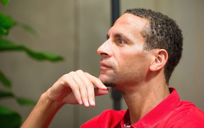 فردیناند: اتحادیه فوتبال انگلیس با ملی‌پوشان این کشور مانند بچه‌ها رفتار می‌کند!