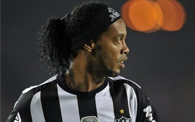 رونالدینیو به مسافران جام جهانی خانه اجاره می‌دهد